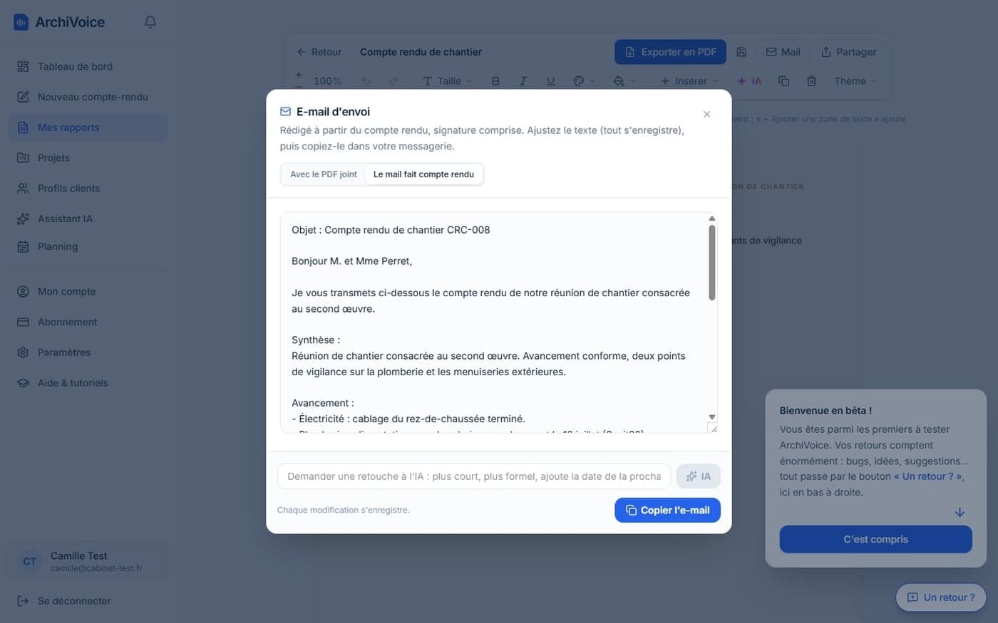 La fenêtre E-mail d'envoi dans l'éditeur ArchiVoice : deux styles au choix, mail rédigé avec objet et signature, champ de retouche IA et bouton Copier